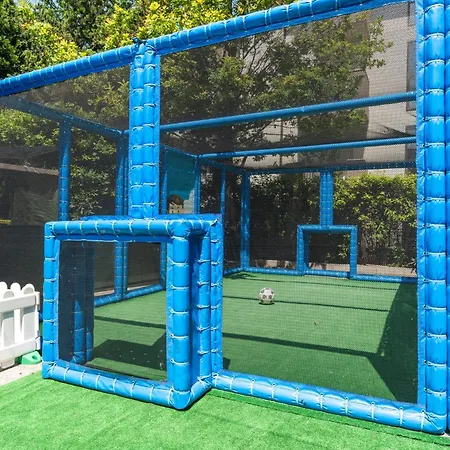 Loris - Valentini Family Village