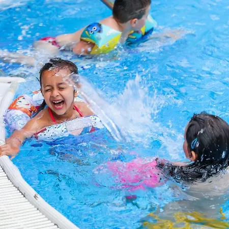 Loris - Valentini Family Village